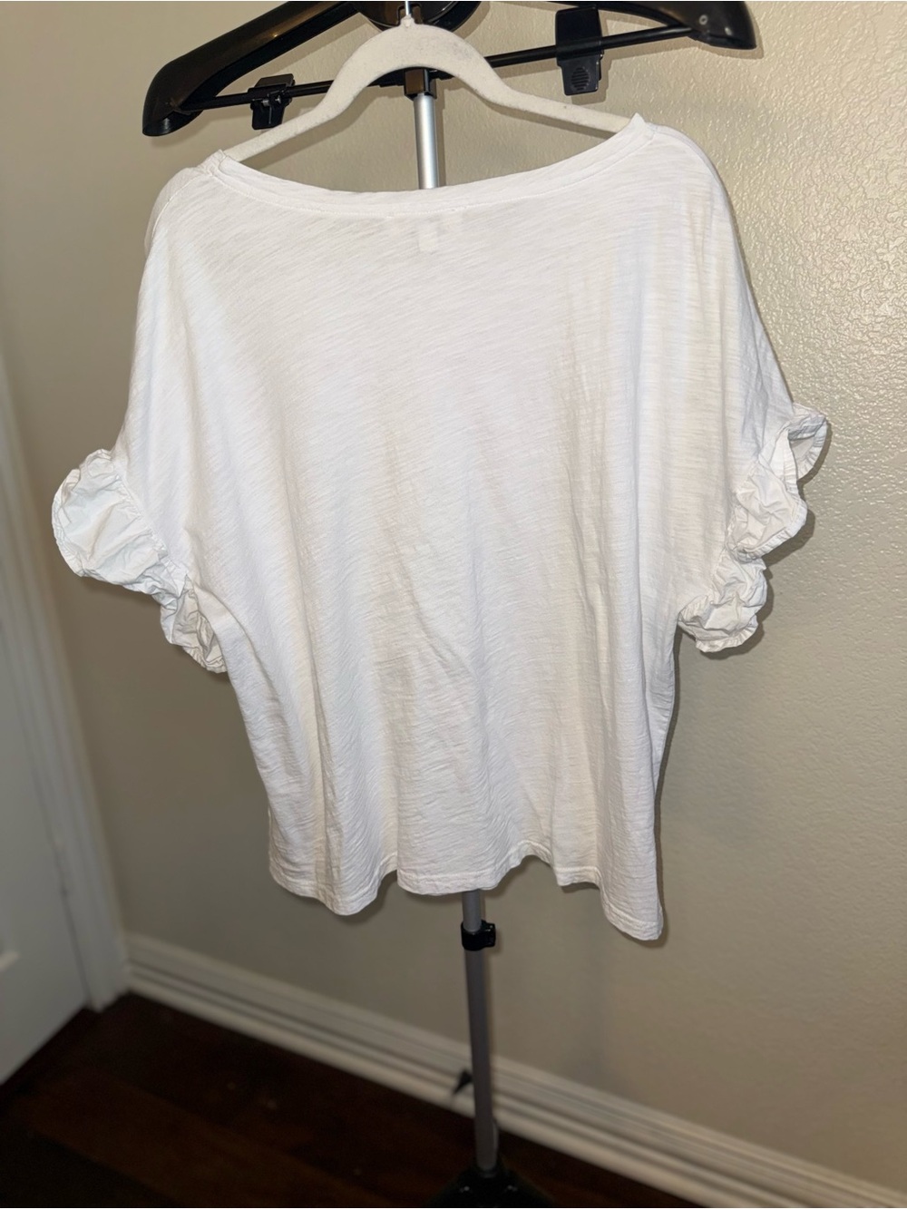 Umgee White Ruffle Sleeve Short Sleeve Top - Picture 3 of 5